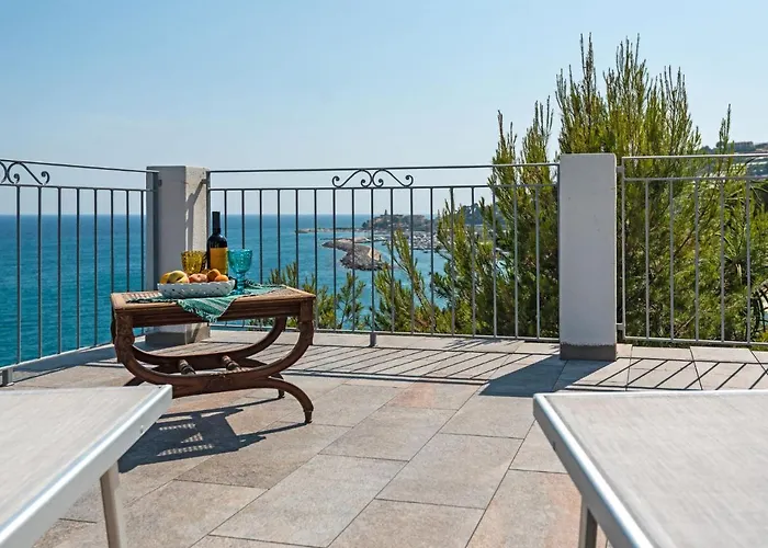 Silvia - Slr351 By Interhome